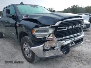 2019 Ram 2500 Tradesman with VIN 3C6UR4HJ3KG712732, listed as a IAAI auction lot 41501124 with 218,362 mi miles. Bid and sale history available at carsss.com. Image 6.