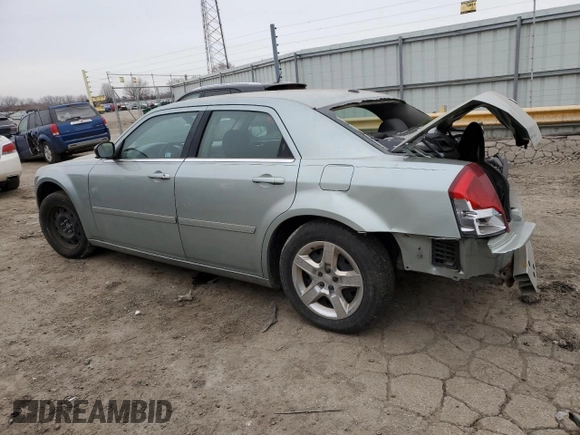 2006 Chrysler 300 with VIN 2C3KA43R96H484072, listed as a Copart auction lot 45099985 with 0 mi miles and Salvage Title. Bid and sale history available at carsss.com. Image 2.