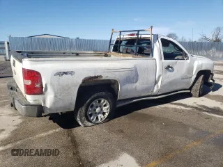 2008 Chevrolet Silverado 1500 Work Truck with VIN 1GCEK14C78Z332678, listed as a Copart auction lot 46855235 with 177,794 mi miles and Salvage Title. Bid and sale history available at carsss.com. Image 3.