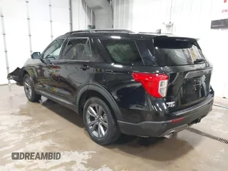 2023 Ford Explorer XLT с VIN 1FMSK8DH1PGB72486, выставлен на аукционе IAAI как лот 42349814 с пробегом 4 329 миль миль и . История ставок и продаж доступна на DreamBid. Изображение 3.
