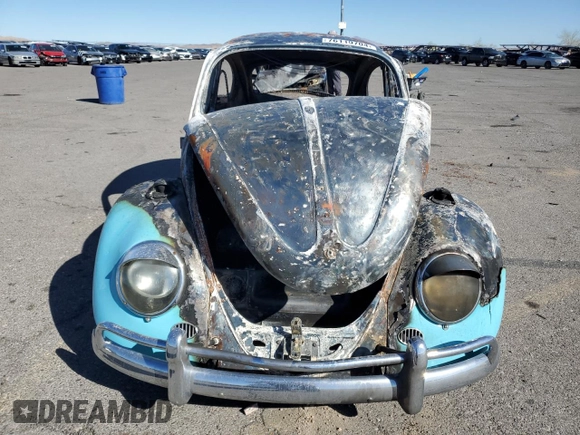 1961 Volkswagen Beetle with VIN 3538112, listed as a Copart auction lot 76119704 with Not Provided miles and Non Repairable. Bid and sale history available at DreamBid. Image 5.