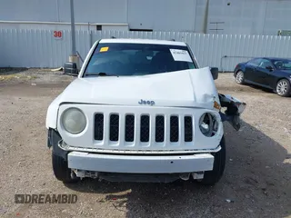 2014 Jeep Patriot Sport with VIN 1C4NJPBA8ED772974, listed as a IAAI auction lot 42401827 with 140,761 mi miles and . Bid and sale history available at DreamBid. Image 12.