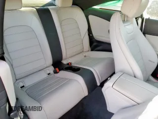 2018 Mercedes-Benz C 300 z VIN WDDWJ4JB2JF744766, wystawiony jako Copart lot #46121835 z przebiegiem 75 781 mil mil oraz Szkoda całkowita • Salvage title. Historia ofert i sprzedaży dostępna na DreamBid. Obrazek 10.