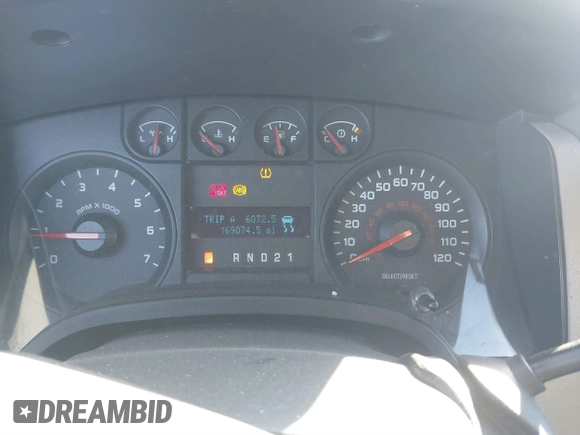 2009 Ford F-150 STX with VIN 1FTRX12WX9FA69251, listed as a IAAI auction lot 41341658 with 169,074 mi miles. Bid and sale history available at carsss.com. Image 15.