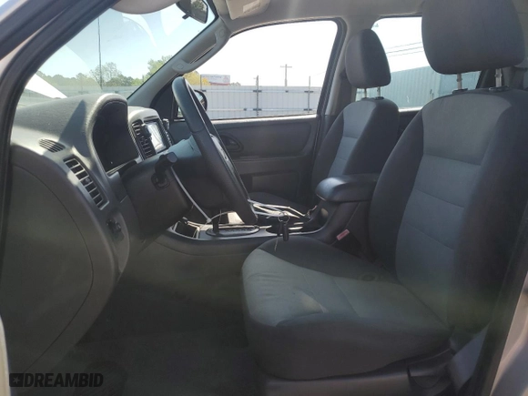 2007 Ford Escape XLS with VIN 1FMYU02Z77KB19323, listed as a Copart auction lot 52345655 with 153,509 mi miles and Salvage Title. Bid and sale history available at carsss.com. Image 7.