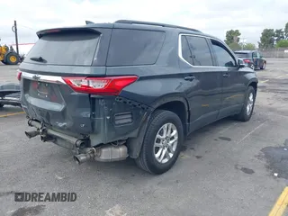 2020 Chevrolet Traverse LT Cloth z VIN 1GNERGKWXLJ119704, wystawiony jako IAAI lot #42195167 z przebiegiem 128 263 mil mil oraz . Historia ofert i sprzedaży dostępna na DreamBid. Obrazek 4.