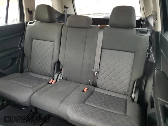 2018 Volkswagen Atlas Launch Edition z VIN 1V2BR2CA4JC505522, wystawiony jako Copart lot #42693095 z przebiegiem 157 542 mil mil oraz Czysty tytuł • Clean title. Historia ofert i sprzedaży dostępna na DreamBid. Obrazek 10.