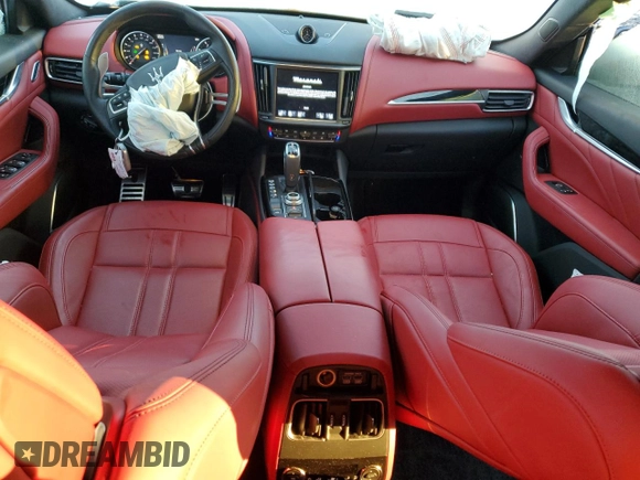 2022 Maserati Levante Modena S with VIN ZN661ZUM5NX396321, listed as a Copart auction lot 87076404 with 38,546 mi miles and Salvage Title. Bid and sale history available at carsss.com. Image 8.