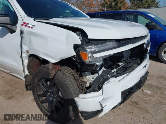 2024 Chevrolet Silverado 1500 RST with VIN 2GCUDEED4R1211055, listed as a IAAI auction lot 41783226 with 17,172 mi miles. Bid and sale history available at carsss.com. Image 17.