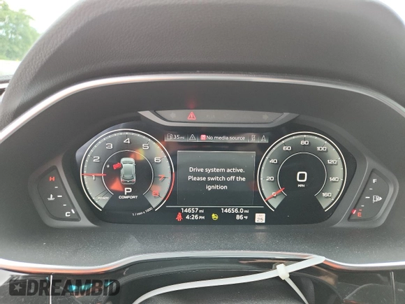 2024 Audi Q3 S line Premium Plus z VIN WA1EECF39R1107785, wystawiony jako Copart lot #63431915 z przebiegiem 14 657 mil mil oraz Szkoda całkowita • Salvage title. Historia ofert i sprzedaży dostępna na DreamBid. Obrazek 9.