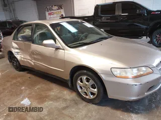 2000 Honda Accord SE с VIN 1HGCG5673YA051154, выставлен на аукционе IAAI как лот 41382000 с пробегом 272 554 миль миль и . История ставок и продаж доступна на DreamBid. Изображение 14.