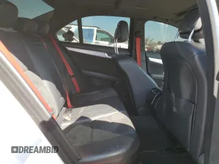 2013 Mercedes-Benz C 300 Sport с VIN WDDGF8AB8DR257135, выставлен на аукционе Copart как лот 52986075 с пробегом 90 884 миль миль и Списание • Salvage title. История ставок и продаж доступна на DreamBid. Изображение 10.