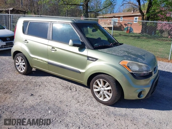 2013 Kia Soul with VIN KNDJT2A52D7619326, listed as a IAAI auction lot 41994398 with 209,066 mi miles. Bid and sale history available at carsss.com. Image 1.