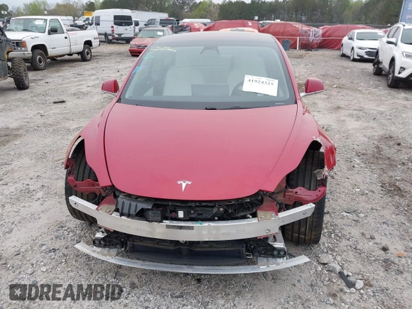 2018 Tesla Model 3 Long Range Battery with VIN 5YJ3E1EB7JF055384, listed as a IAAI auction lot 41924325 with 52,039 mi miles and . Bid and sale history available at DreamBid. Image 11.