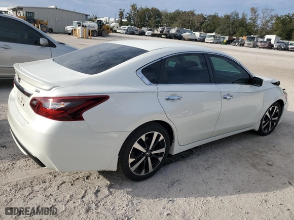2018 Nissan Altima 2.5 SL with VIN 1N4AL3AP1JC138371, listed as a Copart auction lot 88849415 with 45,758 mi miles and Salvage Title. Bid and sale history available at carsss.com. Image 3.