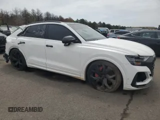 2022 Audi RS Q8 z VIN WU1ARBF17ND007066, wystawiony jako Copart lot #53830164 z przebiegiem 26 261 mil mil oraz Szkody całkowita. Historia ofert i sprzedaży dostępna na DreamBid. Obrazek 4.
