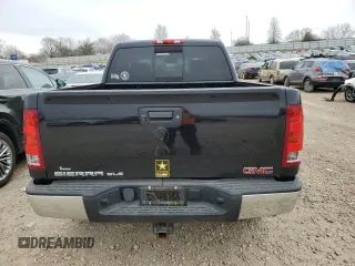 2013 GMC Sierra 1500 SLE z VIN 3GTP2VE74DG283435, wystawiony jako Copart lot #45514624 z przebiegiem 235 086 mil mil oraz Szkoda całkowita • Salvage title. Historia ofert i sprzedaży dostępna na DreamBid. Obrazek 6.