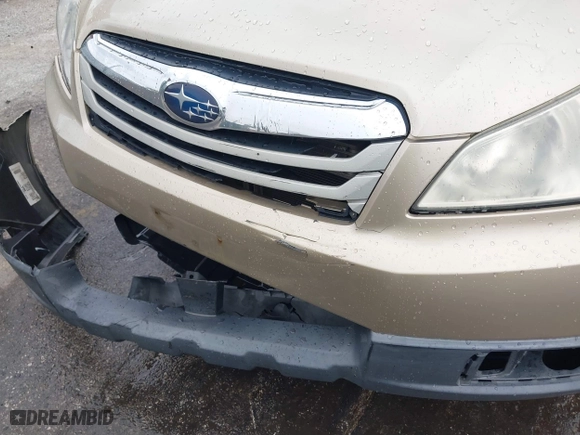 2010 Subaru Outback with VIN 4S4BRBAC5A3382010, listed as a IAAI auction lot 40393491 with 160,944 mi miles. Bid and sale history available at carsss.com. Image 18.