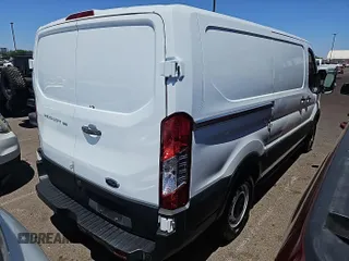 2019 Ford Transit z VIN 1FTYE1YM5KKB87003, wystawiony jako IAAI lot #42610488 z przebiegiem 106 642 mil mil oraz . Historia ofert i sprzedaży dostępna na DreamBid. Obrazek 13.