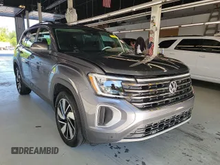 2024 Volkswagen Atlas SE with VIN 1V2HR2CA8RC579421, listed as a IAAI auction lot 42850666 with 18,926 mi miles and . Bid and sale history available at DreamBid. Image 22.