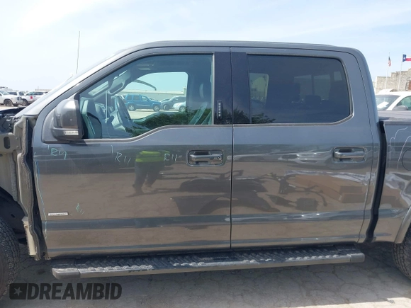 2016 Ford F-150 XLT with VIN 1FTEW1EG6GFD60350, listed as a IAAI auction lot 41843912 with 137,308 mi miles. Bid and sale history available at carsss.com. Image 15.