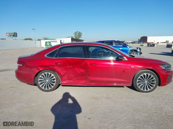 2022 Volkswagen Passat 2.0T Limited Edition with VIN 1VWBA7A3XNC009380, listed as a IAAI auction lot 40993689 with 63,435 mi miles. Bid and sale history available at carsss.com. Image 6.