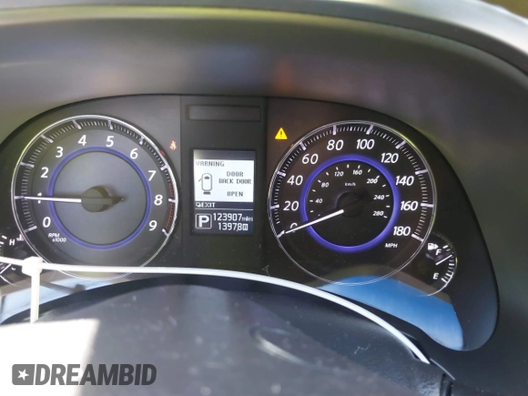 2017 Infiniti QX70 z VIN JN8CS1MU0HM143050, wystawiony jako IAAI lot #41712100 z przebiegiem 123 907 mil mil oraz . Historia ofert i sprzedaży dostępna na DreamBid. Obrazek 7.