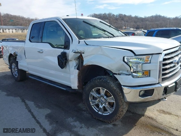 2015 Ford F-150 XLT with VIN 1FTFX1EF5FFA39469, listed as a IAAI auction lot 41489699 with 109,972 mi miles. Bid and sale history available at carsss.com. Image 1.
