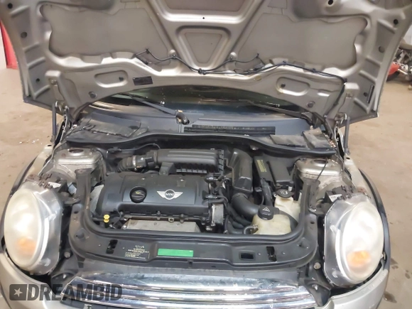 2008 MINI Hardtop with VIN WMWMF33508TU67872, listed as a IAAI auction lot 42235034 with 171,771 mi miles and . Bid and sale history available at DreamBid. Image 10.
