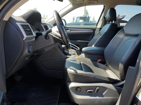 2018 Volkswagen Atlas 3.6L V6 SE with VIN 1V2DR2CA2JC537846, listed as a Copart auction lot 49148745 with NaN miles and Salvage Title. Bid and sale history available at carsss.com. Image 7.