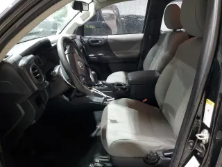 2016 Toyota Tacoma SR z VIN 5TFSX5EN0GX046693, wystawiony jako Copart lot #45871195 z przebiegiem 78 014 mil mil oraz Szkoda całkowita • Salvage title. Historia ofert i sprzedaży dostępna na DreamBid. Obrazek 7.