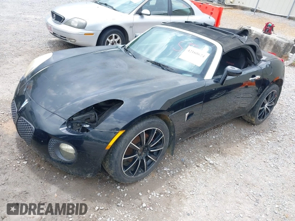 2007 Pontiac Solstice GXP z VIN 1G2MG35X17Y125299, wystawiony jako IAAI lot #42168624 z przebiegiem 123 526 mil mil oraz . Historia ofert i sprzedaży dostępna na DreamBid. Obrazek 2.