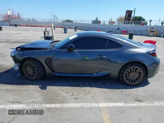 2023 Toyota 86 z VIN JF1ZNBC11P8766474, wystawiony jako IAAI lot #42215516 z przebiegiem 5 708 mil mil oraz . Historia ofert i sprzedaży dostępna na DreamBid. Obrazek 15.