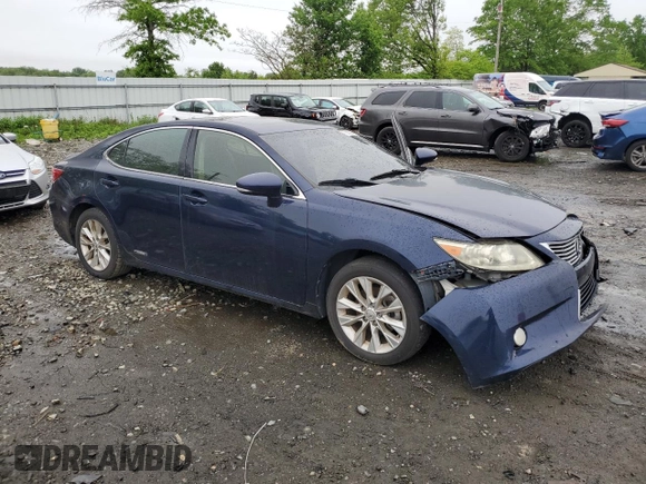 2013 Lexus ES 300h with VIN JTHBW1GG6D2003073, listed as a Copart auction lot 55830465 with 264,579 mi miles and Clean Title. Bid and sale history available at DreamBid. Image 4.