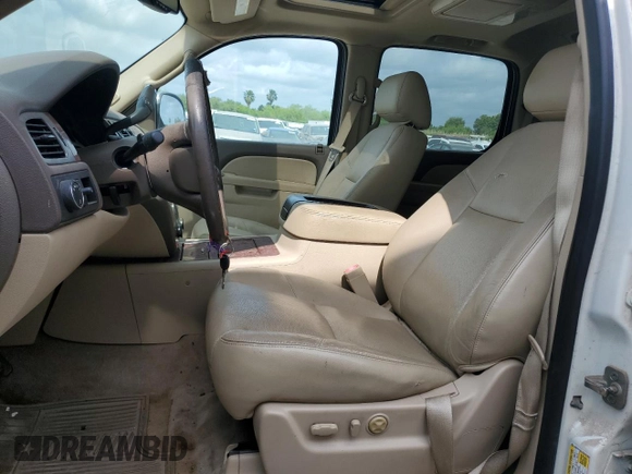 2013 Chevrolet Avalanche LTZ with VIN 3GNMCGE07DG227902, listed as a Copart auction lot 55351315 with 133,287 mi miles and Clean title. Bid and sale history available at DreamBid. Image 7.
