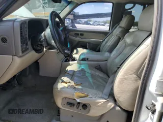 2001 Chevrolet Suburban LS with VIN 1GNFK16T71J208214, listed as a Copart auction lot 68925744 with 218,290 mi miles and Clean Title. Bid and sale history available at carsss.com. Image 7.