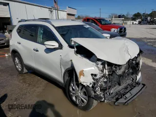 2016 Nissan Rogue SV with VIN KNMAT2MTXGP645803, listed as a Copart auction lot 47123695 with 333,333 mi miles and Clean Title. Bid and sale history available at carsss.com. Image 4.