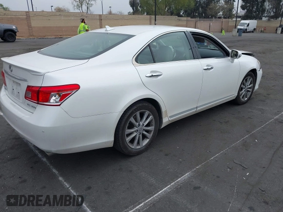 2010 Lexus ES with VIN JTHBK1EG5A2410652, listed as a IAAI auction lot 41997475 with 167,468 mi miles. Bid and sale history available at carsss.com. Image 4.
