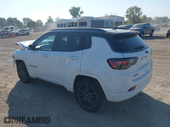 2022 Jeep Compass High Altitude with VIN 3C4NJDCB0NT164138, listed as a IAAI auction lot 40331205 with 23,505 mi miles and . Bid and sale history available at carsss.com. Image 3.