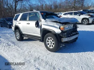 2011 Toyota 4Runner Trail z VIN JTEBU5JR2B5065232, wystawiony jako IAAI lot #41316775 z przebiegiem 224 138 mil mil oraz . Historia ofert i sprzedaży dostępna na DreamBid. Obrazek 1.