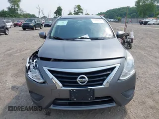 2016 Nissan Versa S z VIN 3N1CN7AP9GL829345, wystawiony jako IAAI lot #42441630 z przebiegiem 147 607 mil mil oraz . Historia ofert i sprzedaży dostępna na DreamBid. Obrazek 12.