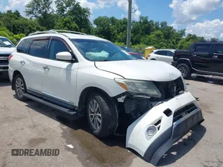 2013 Nissan Pathfinder SL with VIN 5N1AR2MNXDC661773, listed as a IAAI auction lot 42536514 with 176,709 mi miles and . Bid and sale history available at DreamBid. Image 1.