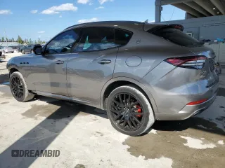 2021 Maserati Levante S z VIN ZN661YUA3MX369441, wystawiony jako Copart lot #50344155 z przebiegiem 71 963 mil mil oraz Nie do naprawy • Non repairable. Historia ofert i sprzedaży dostępna na DreamBid. Obrazek 2.
