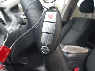 2020 Nissan Pathfinder S with VIN 5N1DR2AN3LC626072, listed as a IAAI auction lot 41196639 with 148,626 mi miles. Bid and sale history available at carsss.com. Image 11.