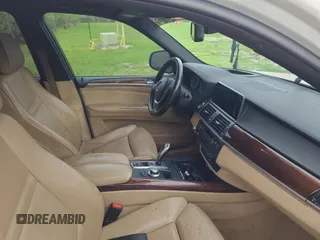 2009 BMW X5 35d z VIN 5UXFF035X9LJ98032, wystawiony jako Copart lot #60169065 z przebiegiem 228 704 mil mil oraz Czysty tytuł • Clean title. Historia ofert i sprzedaży dostępna na DreamBid. Obrazek 5.