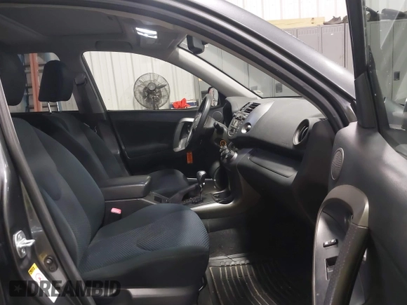 2011 Toyota RAV4 Sport with VIN JTMRK4DV1B5099996, listed as a IAAI auction lot 41237390 with 112,280 mi miles. Bid and sale history available at carsss.com. Image 5.