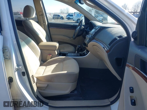 2012 Hyundai Veracruz Limited с VIN KM8NUDCC1CU187992, выставлен на аукционе IAAI как лот 41593861 с пробегом 130 950 миль миль и . История ставок и продаж доступна на DreamBid. Изображение 5.