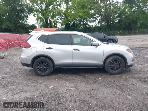 2017 Nissan Rogue SV with VIN KNMAT2MT7HP566140, listed as a IAAI auction lot 42507432 with 166,534 mi miles and . Bid and sale history available at DreamBid. Image 14.