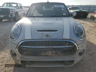 2016 MINI Convertible S z VIN WMWWG9C56G3A91978, wystawiony jako Copart lot #82303574 z przebiegiem Nie podano mil oraz Czysty tytuł • Clean title. Historia ofert i sprzedaży dostępna na DreamBid. Obrazek 5.