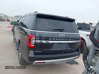 2024 Ford Expedition Limited with VIN 1FMJU2A87REA45005, listed as a IAAI auction lot 41877137 with 27,787 mi miles. Bid and sale history available at carsss.com. Image 16.